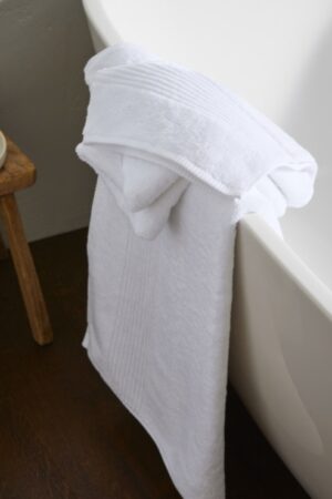 USA Export Cotton Towel- pure White- 27*54 Large size